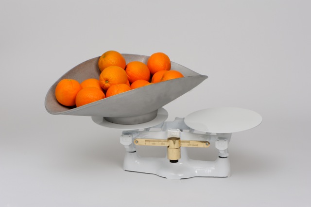 1402 KB kilo w 431 A scoop and oranges